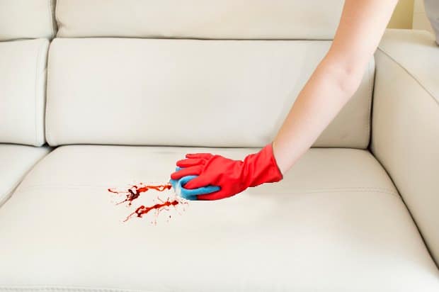 almohadilla Calle Mejor ▷¿Cómo Quitar Manchas de Sangre del Sofa? | Limpiezas Sanaza