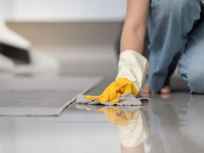 mejor producto para limpiar juntas del suelo