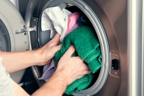 Vinagre y bicarbonato: Claves para limpiar una lavadora por dentro 2