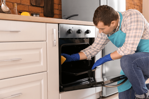Cómo limpiar el horno muy sucio fácilmente
